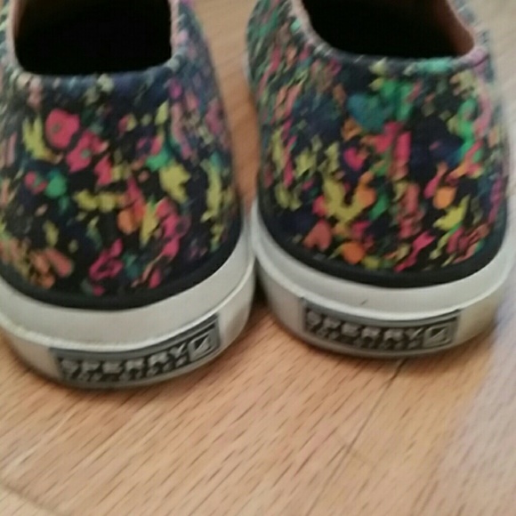 Floral Sperry slip on - Picture 2 of 2